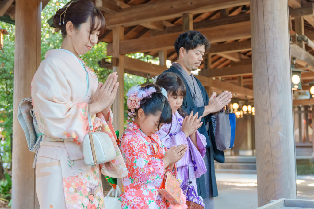 川越氷川神社七五三出張撮影家族写真