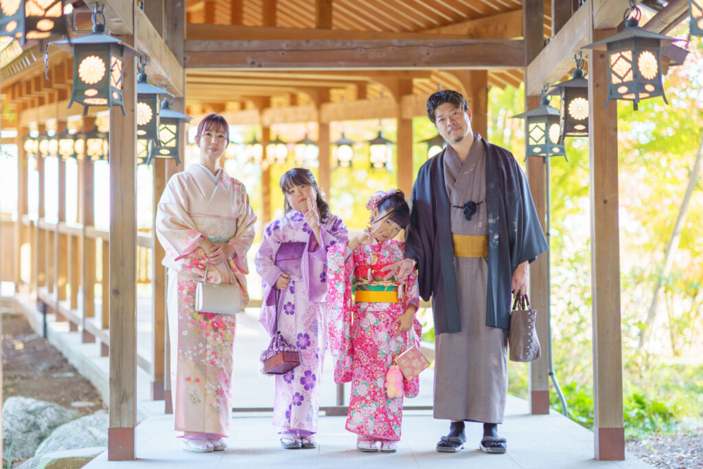 川越氷川神社七五三出張撮影家族写真