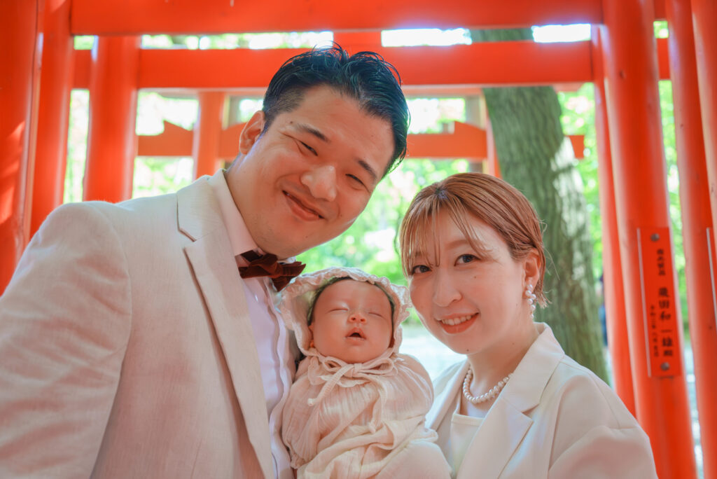 武蔵一宮氷川神社(さいたま市)でお宮参り出張撮影の写真と撮影スポット紹介|2025年7月更新|20枚以上の参考写真