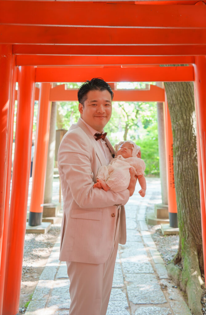 武蔵一宮氷川神社(さいたま市)でお宮参り出張撮影の写真と撮影スポット紹介｜2025年7月更新｜20枚以上の参考写真