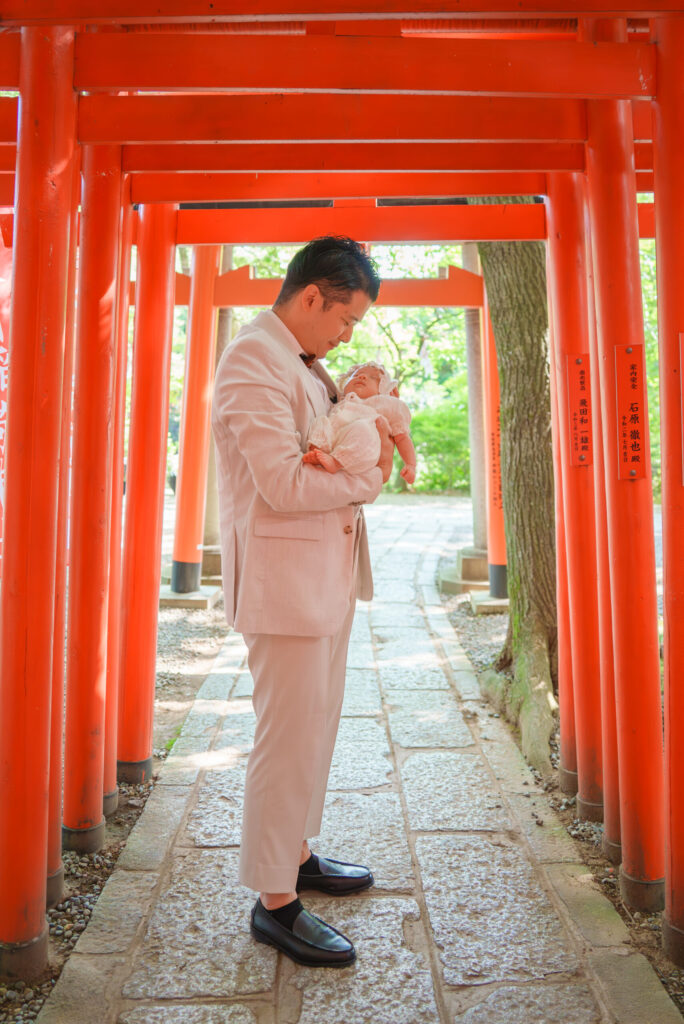武蔵一宮氷川神社(さいたま市)でお宮参り出張撮影の写真と撮影スポット紹介|2025年7月更新|20枚以上の参考写真