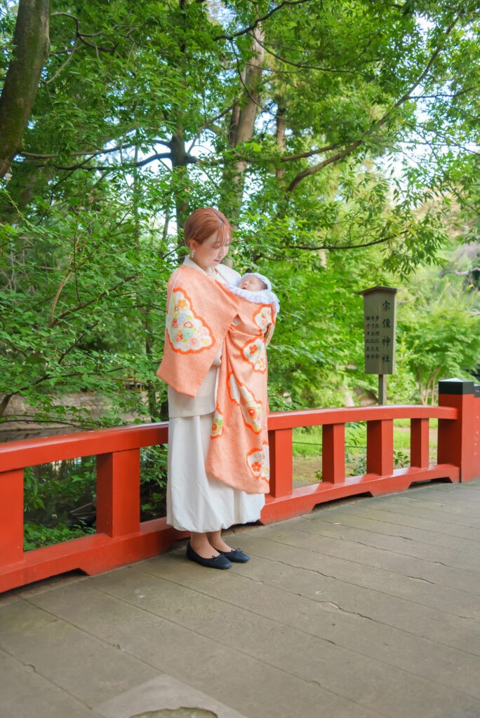 武蔵一宮氷川神社(さいたま市)でお宮参り出張撮影の写真と撮影スポット紹介|2025年7月更新|20枚以上の参考写真