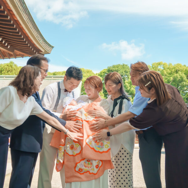 武蔵一宮氷川神社(さいたま市)でお宮参り出張撮影の写真と撮影スポット紹介｜2025年7月更新｜20枚以上の参考写真