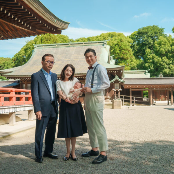 武蔵一宮氷川神社(さいたま市)でお宮参り出張撮影の写真と撮影スポット紹介｜2025年7月更新｜20枚以上の参考写真