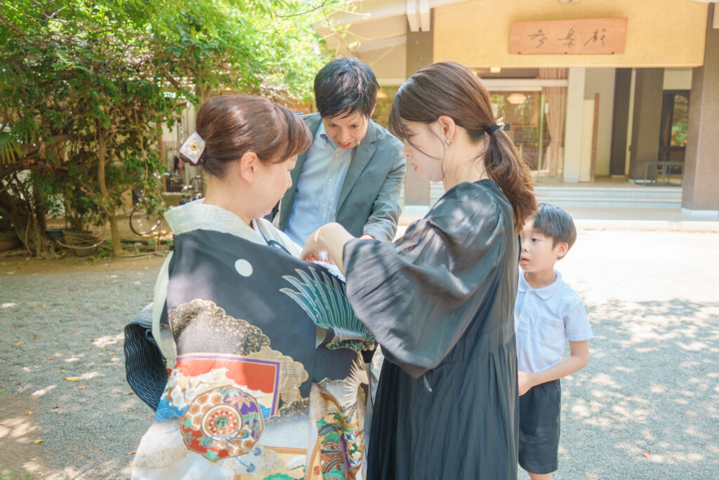 【2025年最新版】代々木八幡宮の安産祈願・お宮参り・七五三|出張撮影で家族の思い出を残す