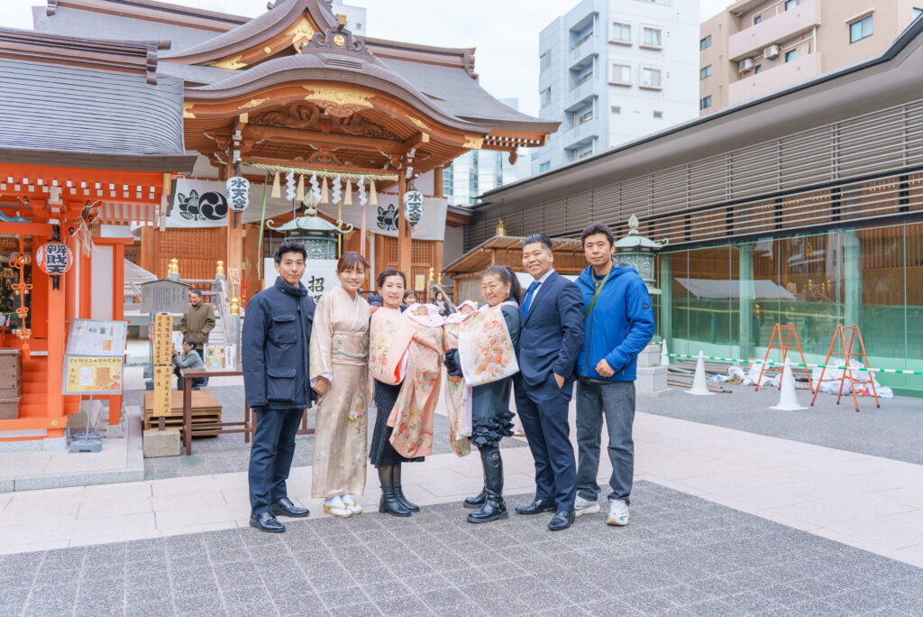 水天宮で女の子双子のお宮参り出張撮影