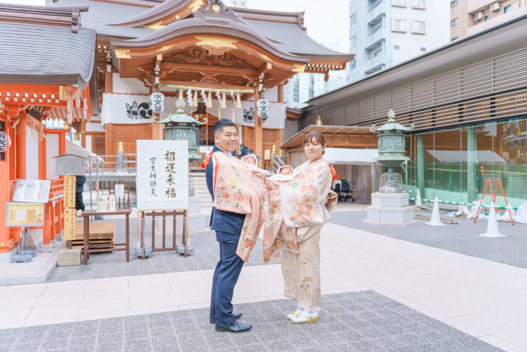 水天宮で女の子双子のお宮参り出張撮影