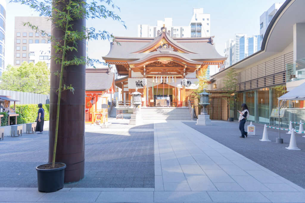 水天宮 本殿前でのお宮参り出張撮影
