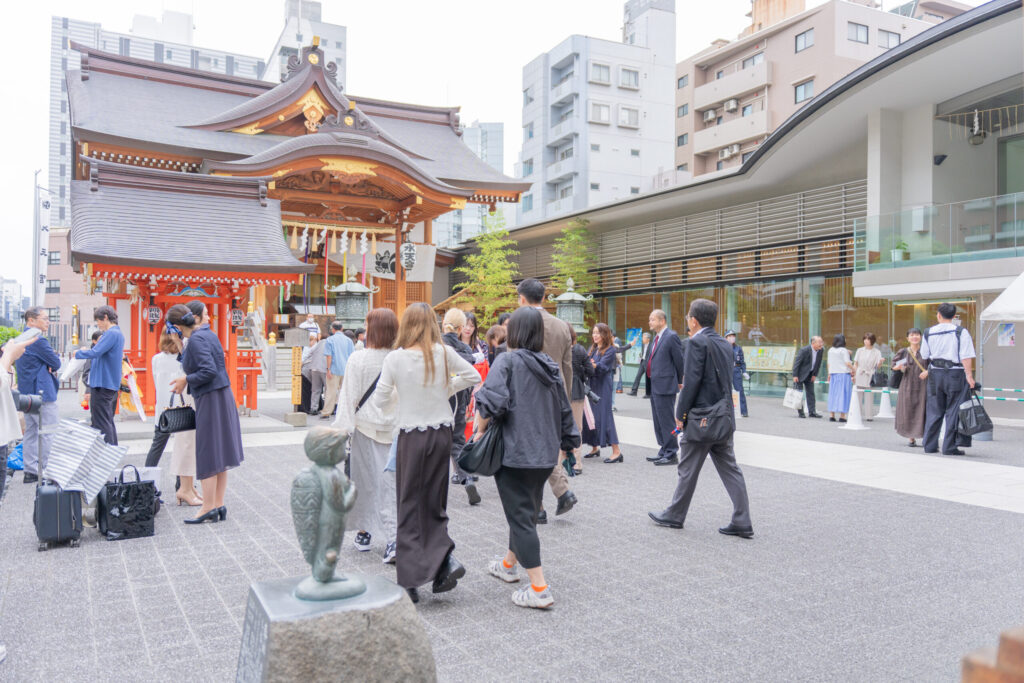 水天宮 本殿前でのお宮参り出張撮影