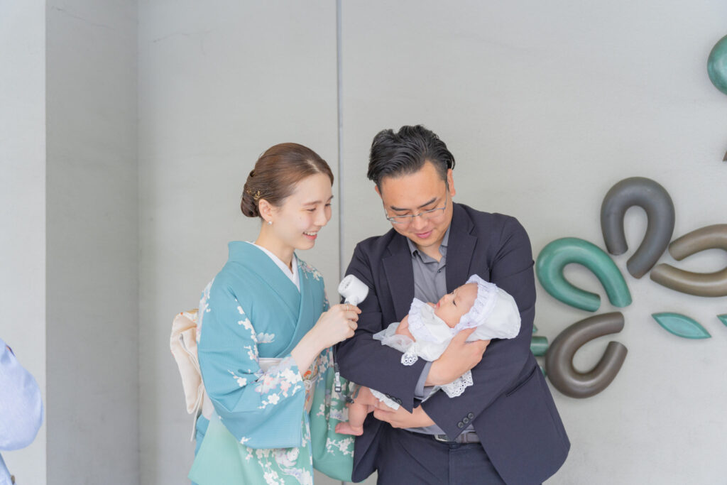 水天宮でお宮参りの集合写真