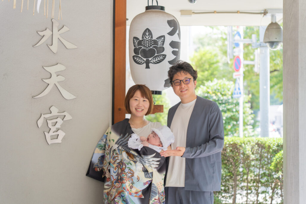 水天宮のお宮参り後に人気の「人形町今半 銀座店」を写真付きで紹介。アクセス・個室・営業時間・会食の流れ・お食い初めのポイントを、水天宮で年間100組以上撮影するフォトスマイルズが詳しく解説します。